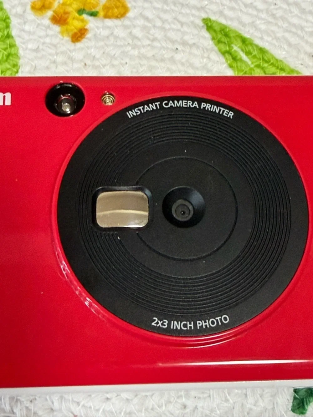 Canon Ivy CLIQ Instant Camera Printer in Red